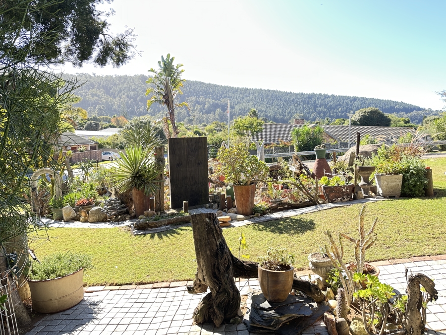 4 Bedroom Property for Sale in Sedgefield Central Western Cape